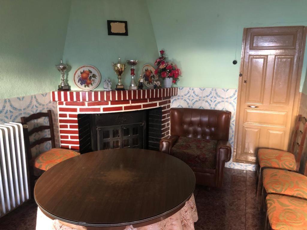 鲁伊德拉La Chimenea De La Tia Engracia别墅 外观 照片